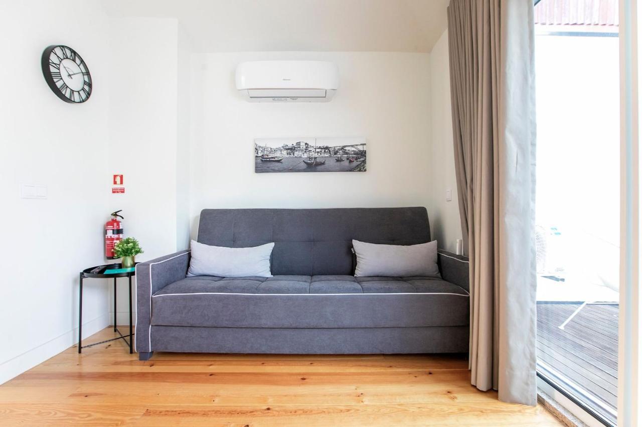 Lovelystay - Cozy 1Br In Santa Catarina W/ Balcony Порто Екстериор снимка