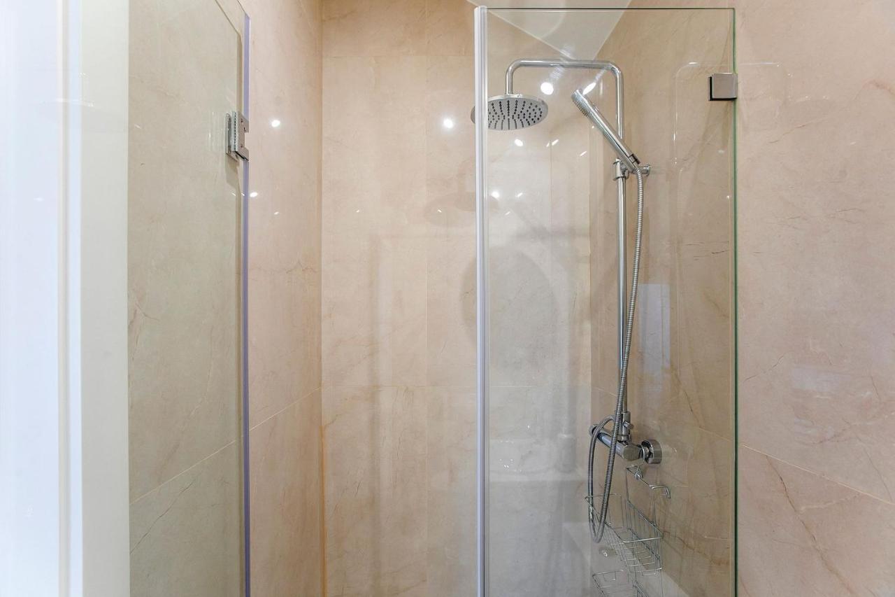 Lovelystay - Cozy 1Br In Santa Catarina W/ Balcony Порто Екстериор снимка